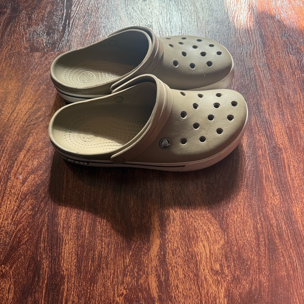 CROCS Tan Sandals - Picture 3 of 5
